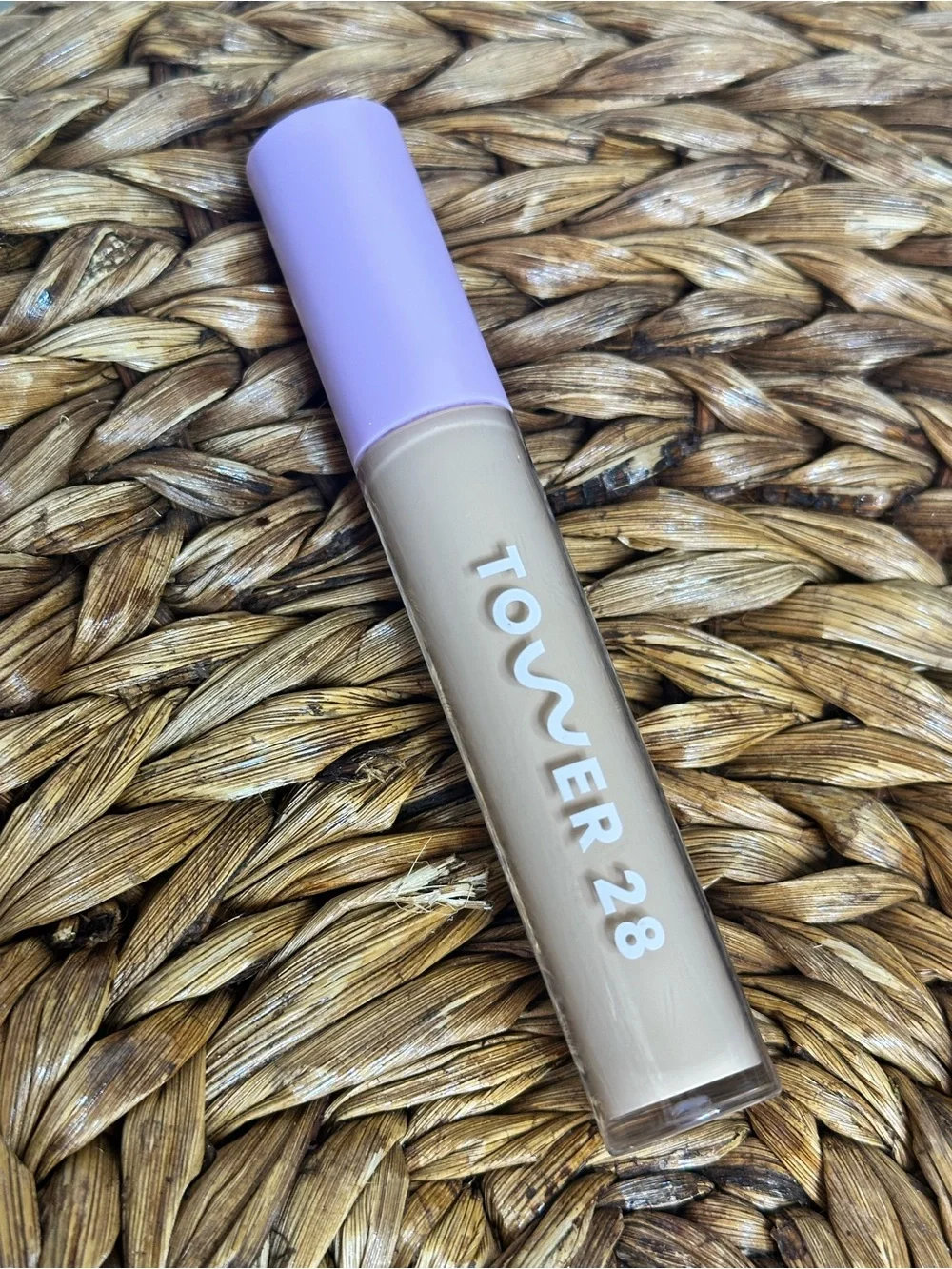 New without box Tower 28 Swipe Serum Concealer shade IE medium light neutral